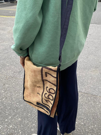 Upcycling Tasche aus Kaffeesäcken – handgemacht | I LOVE MY MONSTERS